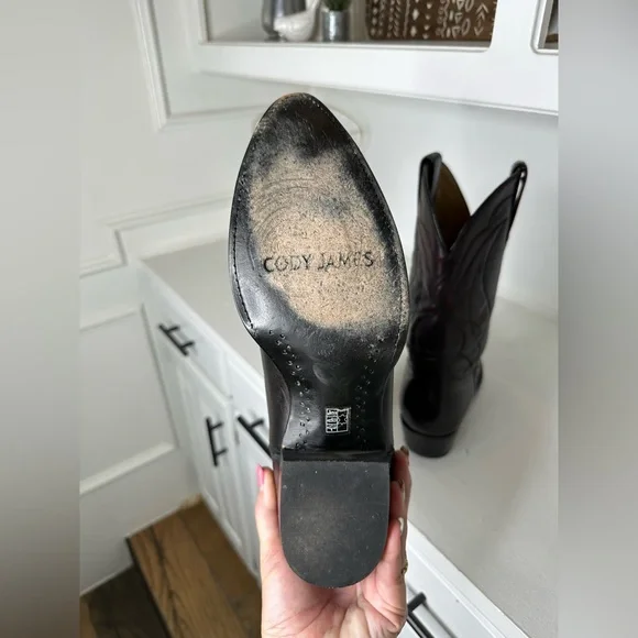 **SOLD**Cody James Men’s Cowboy Boots – Size 10D Burgundy Oxblood Leather - Picture 8 of 9